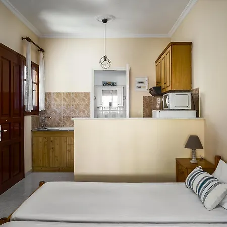 Vicky's Apartamento Agios Gordios (Corfu)